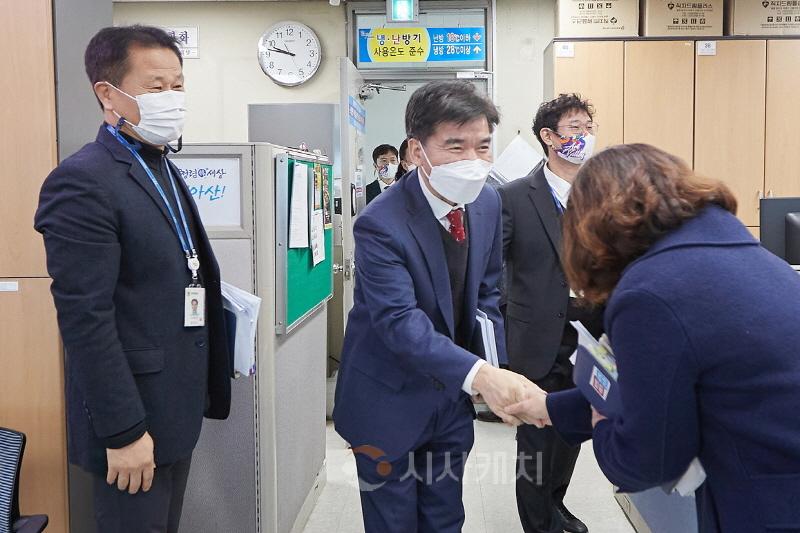 [크기변환]사본 -1. 조일교 아산 부시장, 부서 방문 업무보고로 현안 파악 (1).jpg