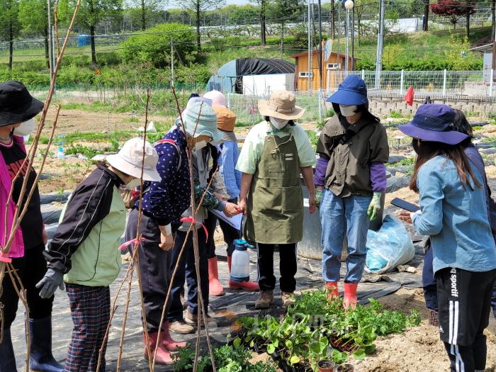 [크기변환]스마트농업과(천안도시농부).jpg