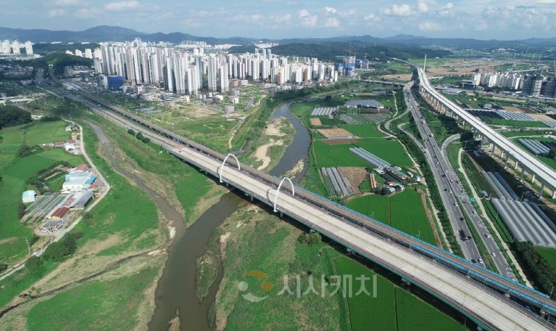 [크기변환]사본 -2-1. 아산시, 2022년 최대성과 ‘곡교천 Art-Rivepark 통합하천사업’ 본격 추진 (1).jpg