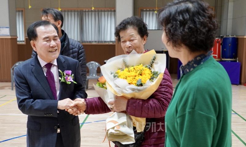 [크기변환]사본 -(사진1) 홍성여중부설방송통신중 입학식.jpg