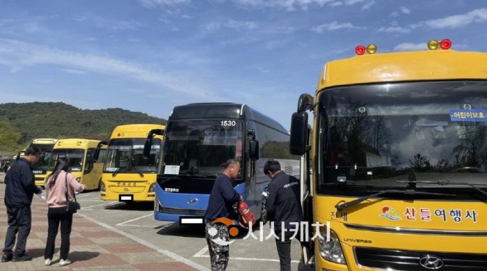 [크기변환]사본 -보도자료(아산교육지원청, 2022 하반기 관계기관 합동 어린이통학버스 안전점검 실시) (3).jpg