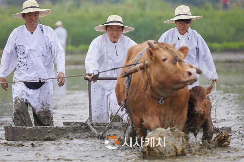 [크기변환]1. 박경귀 아산시장 "‘에코 농 페스티벌’, 전통 농법 보존·계승하는 축제로 키울 것” (4).jpg