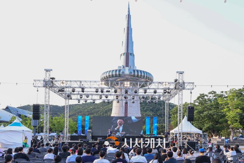 [크기변환]이장우 대전시장,‘출연연 문화페스티벌’개막식 참석... 연구원 격려01.jpg