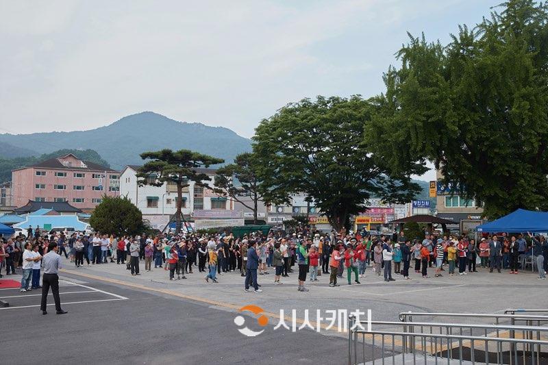 2. 박경귀 아산시장, 영인 토정 건강 걷기대회 참석..."서북부권 생태농업과 관광중심지로 견인할 것” (3).jpg