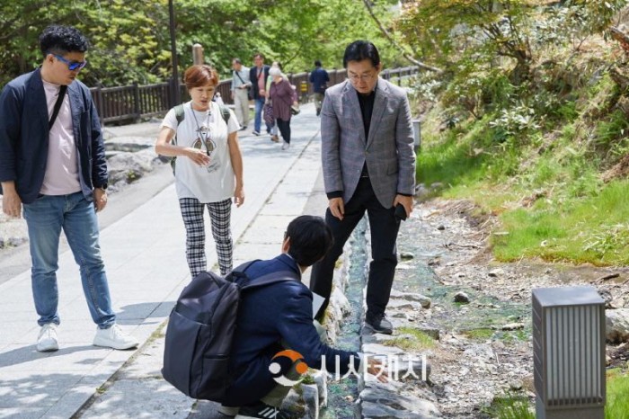 [크기변환]1-3. 박경귀 아산시장, 해외 온천도시 우수 사례 도입해 국내 1호 온천도시 지정 도전 (2).jpg