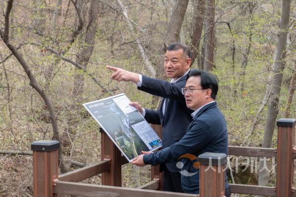 f_주미산 산림레포츠 등 조성사업 현장방문 (1).jpg