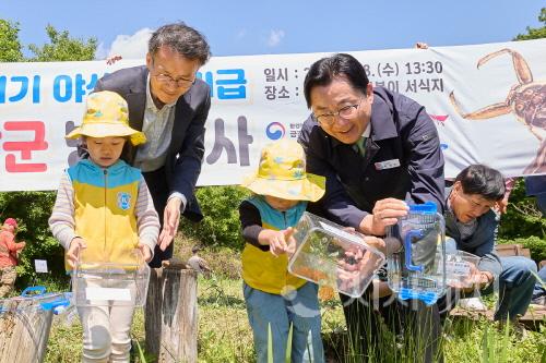 [크기변환]1. 박경귀 아산시장 "멸종위기종 서식지 복원할 것” (4).jpg