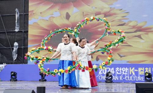 [크기변환][크기변환]사본 -천안 외국인 문화축제 (2).jpg