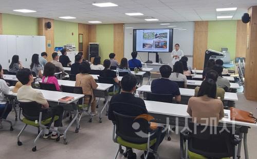 [크기변환]사본 -10일 국립세종수목원에서 진행된 마을정원 디자인 컨설팅(자치행정과).jpg