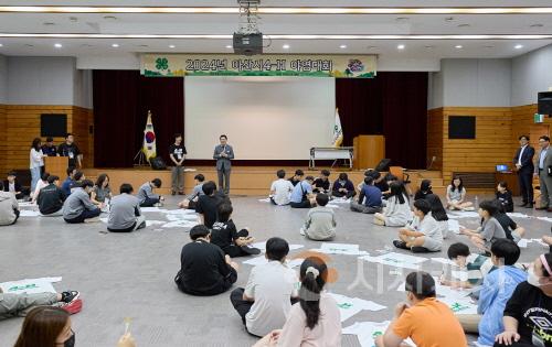 [크기변환]사본 -1. 박경귀 시장, "4-H연합회, 학생들의 청년농업인 꿈 위해 노력해야” (4).jpg