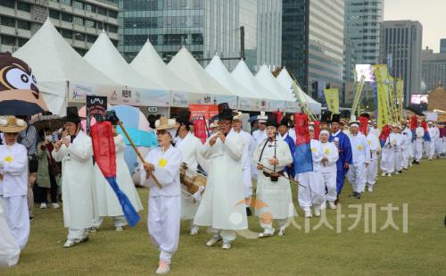 [크기변환]사본 -[사진자료] 충남문화관광재단,「제12회 대한민국 도전 페스티벌」 명품지역축제상 수상.jpg