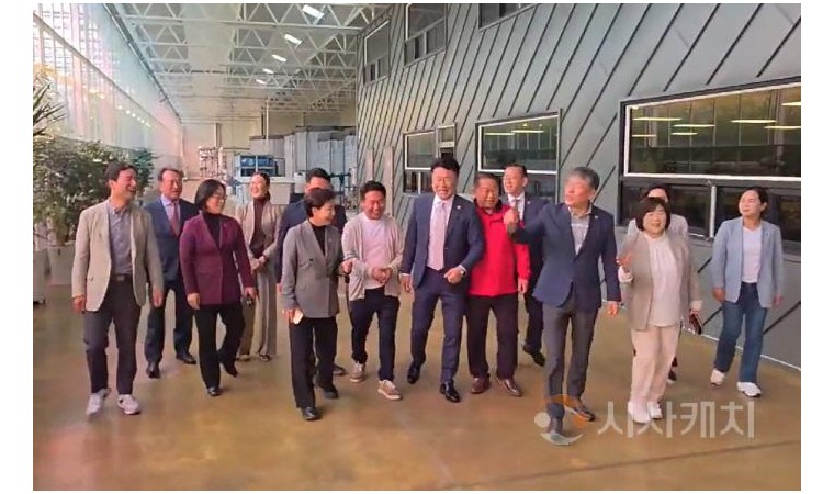 충청광역연합의회, “AI 토마토, 고택의 향기”...미래와 전통 찾아