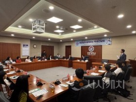 f_사진 2. 문성제 총장이 장애학생과 학부모와 간담회를 진행했다.jpg