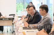 [크기변환]사본 -최민호 시장, 지역 예술인들과 소통 간담회2(문화예술과).jpg