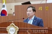 f_사진_제259회 제1차 정례회 제2차 본회의 5분 발언하는 천천호 의원.jpg