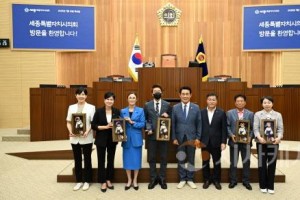 [크기변환]사본 -제주도의회 방문_ (2).jpg