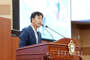 f_사진1_5분 발언하는 명노봉 의원 (1).jpg