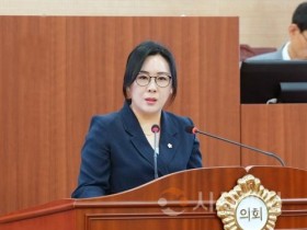 f_사진1_5분 발언하는 김은아 의원.jpg