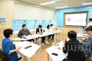f_청소년 선진정책 연구모임_간담회 (3).jpg