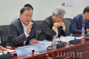 f_충청광역연합의회 유인호 부의장 특별지방자치단체 제도개선 및 자치분권 강화 촉구(사진2).jpg