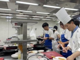 [크기변환]250827_보도자료(백석대, RISE사업 ‘호텔·푸드 코디네이터 과정’ 성료)_사진2.jpg