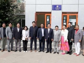 f_1. 울란바토르시 제51학교 방문(단체사진).jpg
