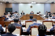 [크기변환]250902_충남도의회 예결특위-충남도교육청 간담회.JPG
