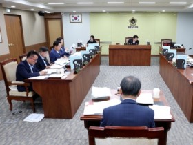 f_250904_제361회 임시회 제2차 기획경제위원회 (2).jpg