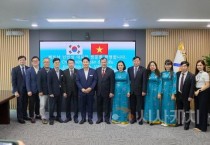 [크기변환]2. 아산시, 베트남 닌빈성 대표단과 상호결연 협력 강화 논의 (2).jpg