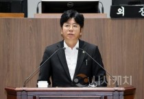 f_250910_제361회 임시회 제3차 본회의 이용국 의원 도정 교육행정질문.JPG