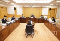 f_2. (사진자료) 제290회 임시회 상임위 회의_행정자치위원회.jpg