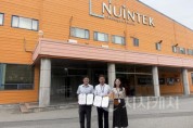 [크기변환]사진 1. 선문대-뉴인텍 협약 체결 후 기념사진 촬영(왼쪽부터 선문대 윤종환 센터장, 뉴인텍 조윤석 이사, 뉴인텍 정주영 부장).jpg