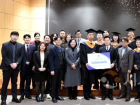 f_251209_보도자료(백석대 백석후마니타스 최고위 11기, 발전기금 기탁하며 수료식 마무리) 1.png