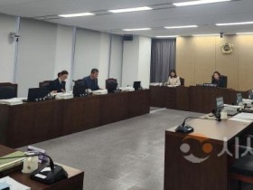 [크기변환]1. 충청광역연합의회 제7회 정례회 제1차 예결위 개최(사진2).jpg