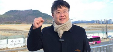 [인터뷰] 세종시장유력후보 숨은강자 홍순식 교수…행정수도세종완성 직진!