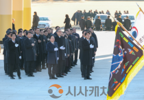 이장우 대전시장, 병오년 새해 첫날 현충원 참배