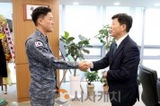 f_행정부지사_충남함장_접견_(1).JPG