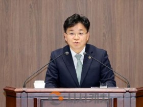 f_260120_제363회 임시회 제1차 본회의_장기요양기관 종사자 처우 개선 촉구 건의안(김민수 의원 대표발의).JPG