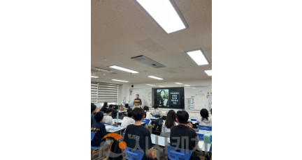 f_1. (대한독립&nbsp;만세!&nbsp;유관순&nbsp;언니는&nbsp;누구일까) 수업 장면.png