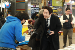 f_설맞이 전통시장 방문행사_임채성 의장.png