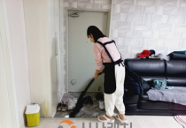 f_5. 천안시가 통합돌봄사업으로 방문가사서비스를 지원하고 있다..png