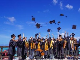 [크기변환]260221_보도자료(백석대학교, ‘태평양 건넌 제자 사랑’…美 괌 현지서 찾아가는 졸업식 개최)_사진3.jpg