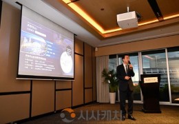 김태흠 충남지사, 싱가포르서 ‘돔구장’ 들고 유력 화교 기업인·투자자 만…