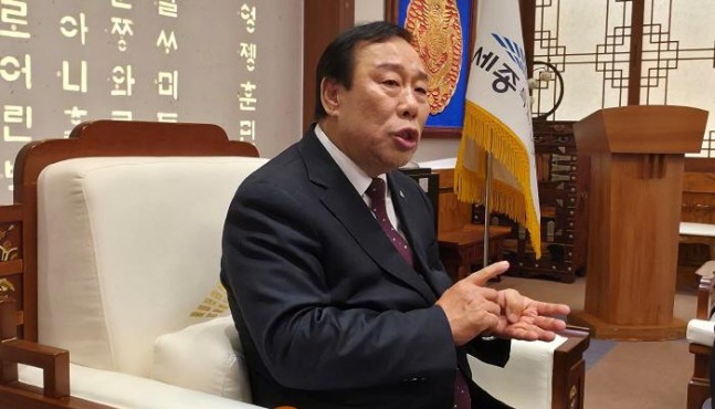 [인터뷰]최민호 세종시장 숨겨진 핵무기, 세계적 양자물리학자 최순원 MIT 교수가 내 아들…세종시, ‘양자 기반 미래산업’ 선도