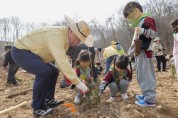 [크기변환]1. 아산시, 미래 세대 위해 심는 ‘편백나무 한 그루’(3).jpg