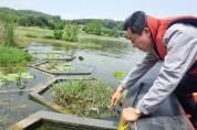 박경귀 아산시장, 신정호수 환경정화 현장 방문 격려