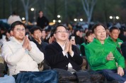이장우 대전시장,  대덕물빛축제…대한민국 대표축제로