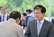 김태흠 충남도지사 “서천특화시장 본 건물 내년 추석 전 완공”