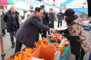 박상돈 천안시장, 설맞이 전통시장 장보기