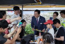 박경귀 아산시장  “외암민속마을 문화재 야행, 내방객들에게 감사 표해"